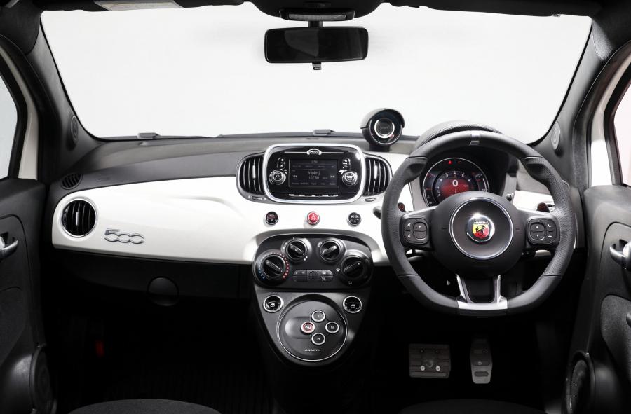 Торпедо Abarth 595 (312) 2017 года  (AU) (фото 25 из 40)